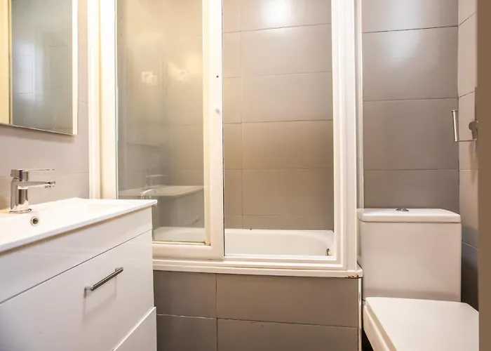 7crom1130 - 2bd Eixample With A Big Terrace ברצלונה